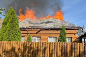 В Никополе под ракетным ударом погибли два пенсионера, еще два человека получили ранения 