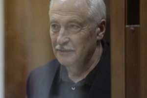 Ученого Валерия Голубкина приговорили к 12 годам колонии